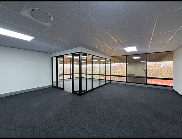 265M² OFFICE TO LET IN BRAAMFONTEIN WERF